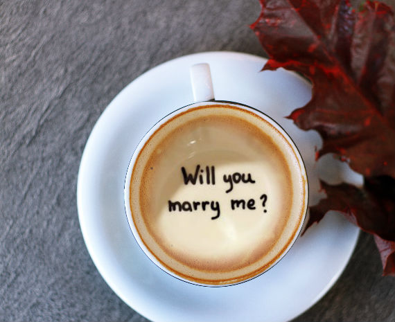 bowman-jewelers-halloween-proposal-coffee-cup