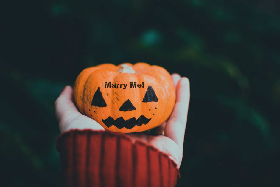 bowman-jewelers-halloween-pumpkin-carving-proposal
